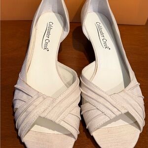 Coldwater Creek Women's Beige Crisscross Heels